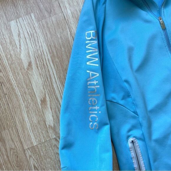 Puma BMW Athletics Bright Blue Light Softshell Jacket - Size: Medium - Picture 11 of 13